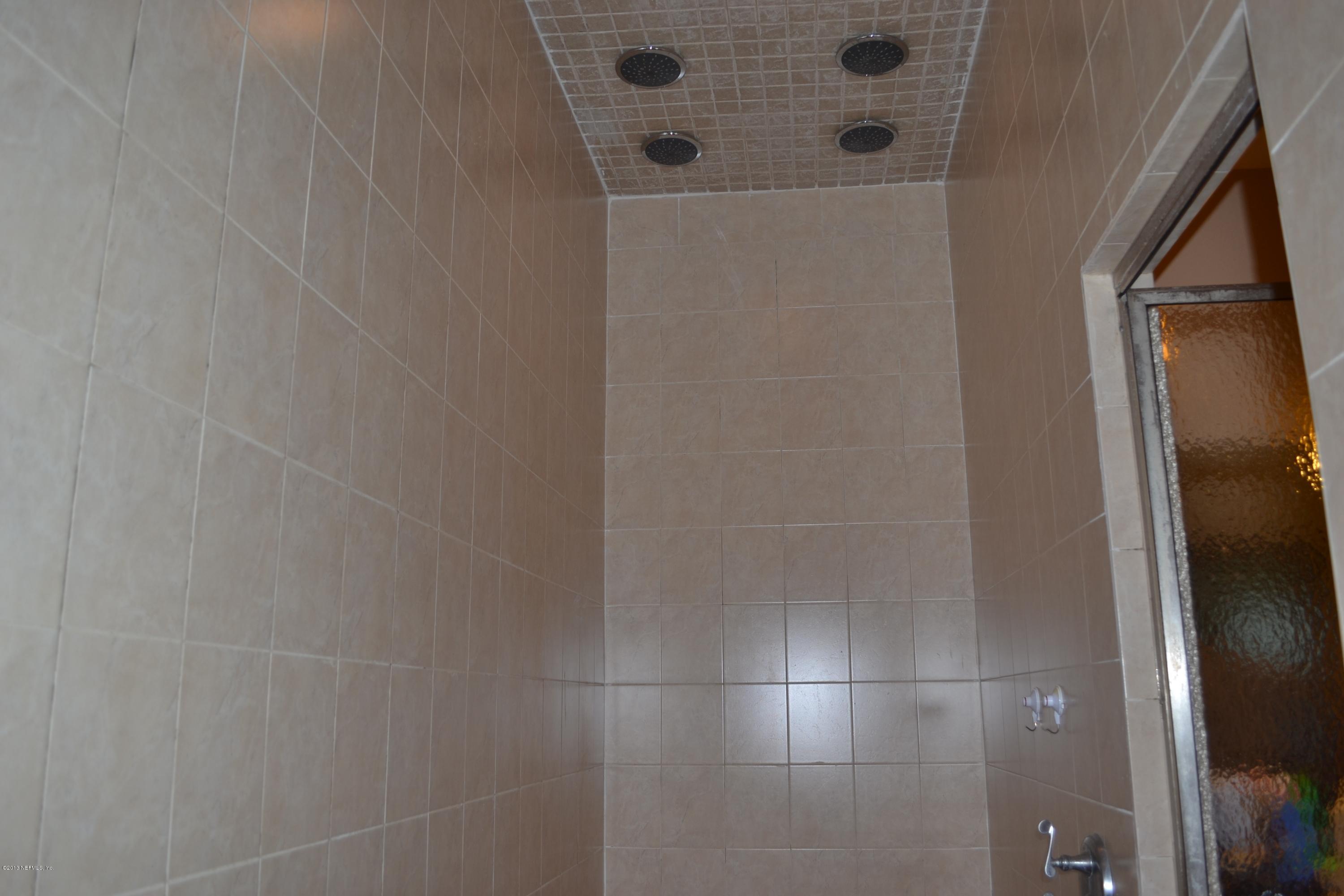 5900 Sheffield Road Jacksonville, FL 32226 - Photo 35 of 69 Master Shower 2