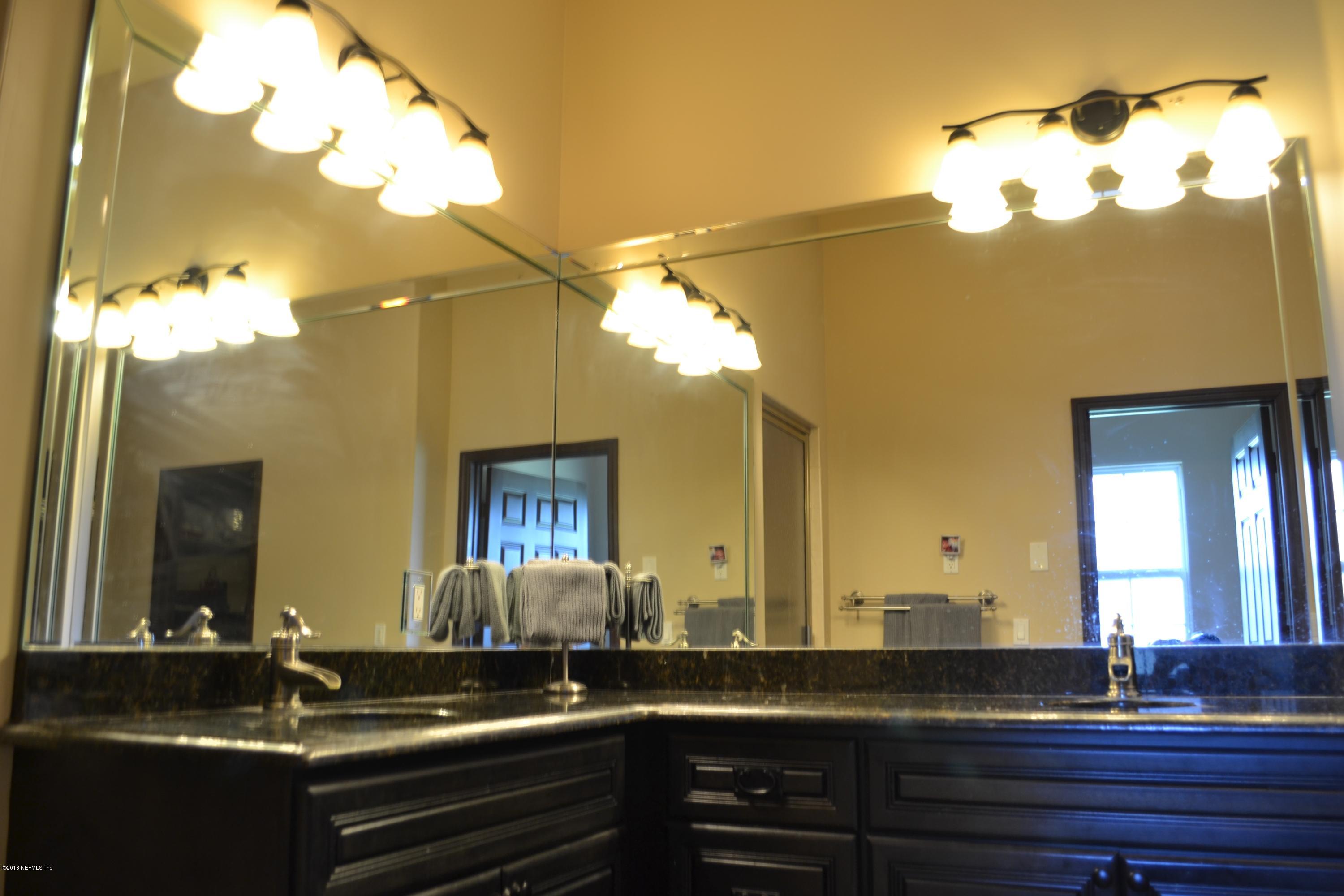 5900 Sheffield Road Jacksonville, FL 32226 - Photo 5 of 69 Master Bath