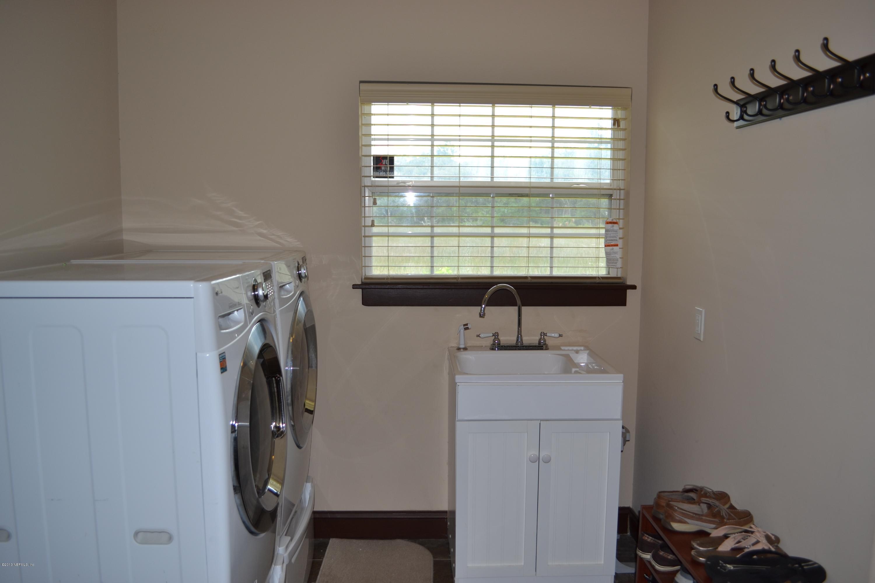 5900 Sheffield Road Jacksonville, FL 32226 - Photo 52 of 69 Laundry