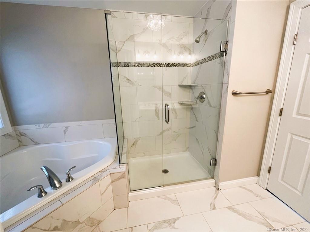 71 Ledges Road Ridgefield, CT 06877 - Photo 17 of 34 Soaking Tub and Shower