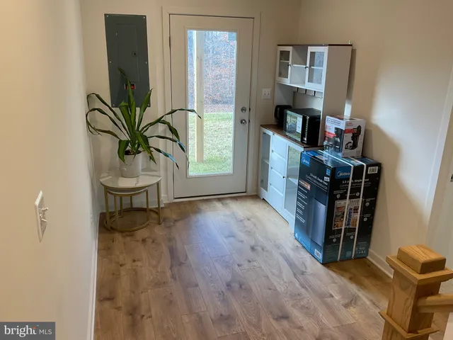 $1,000 | 13208 Nixon Lane, Unit B, Woodbridge, VA 22193