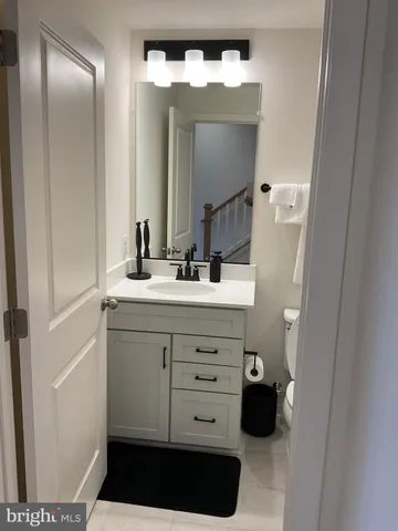 $1,000 | 13208 Nixon Lane, Unit B, Woodbridge, VA 22193