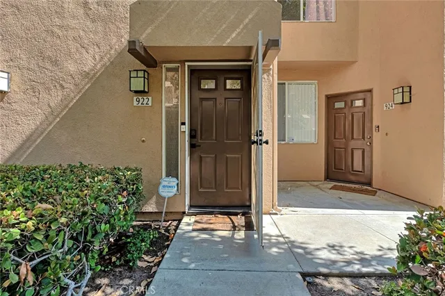 $3,400 | 922 South Country Glen Way, Anaheim Hills, CA 92808