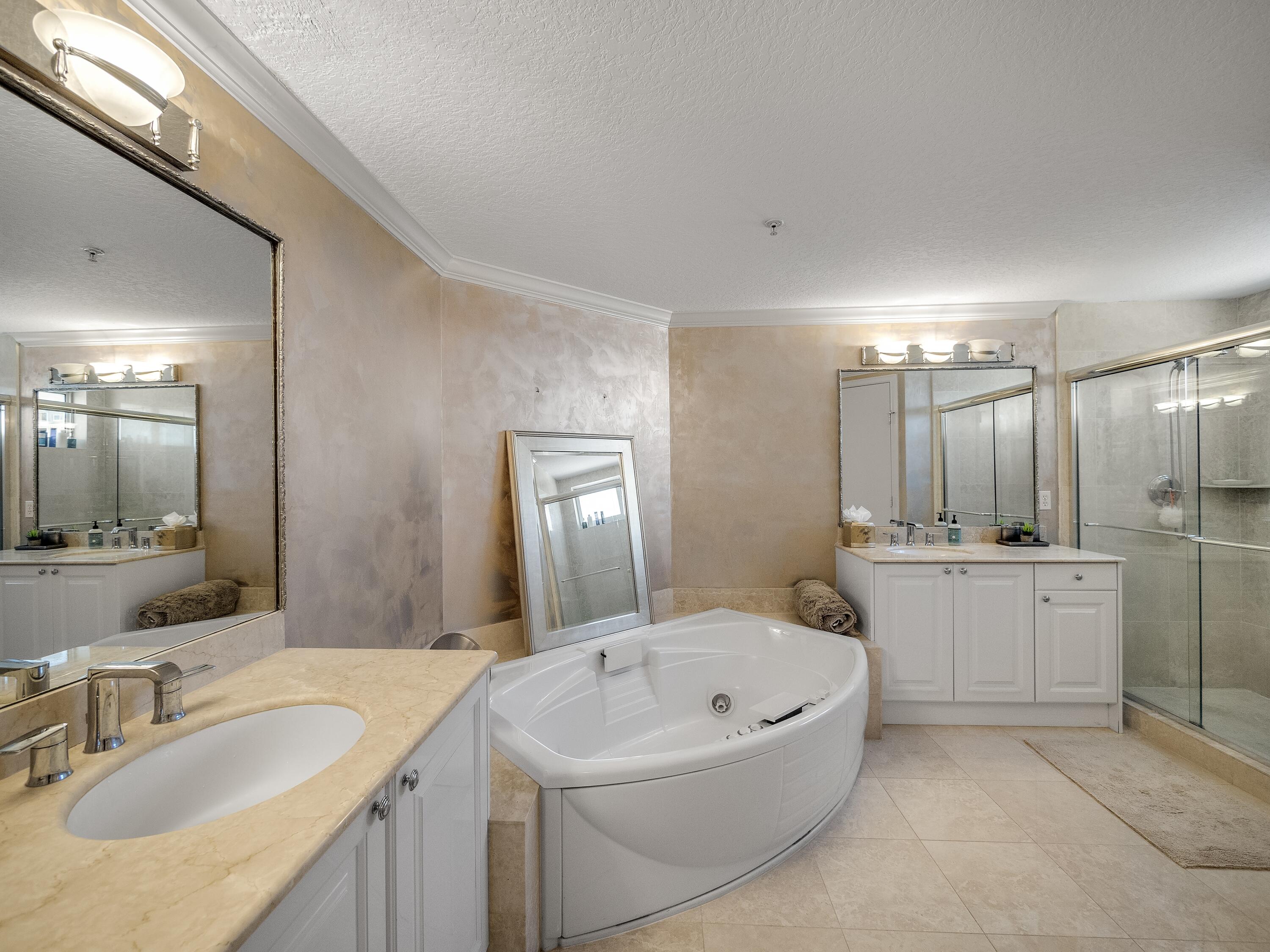 700 Ocean Royale, Unit 401 Juno Beach, FL 33408 - Photo 17 of 18 Primary Bath