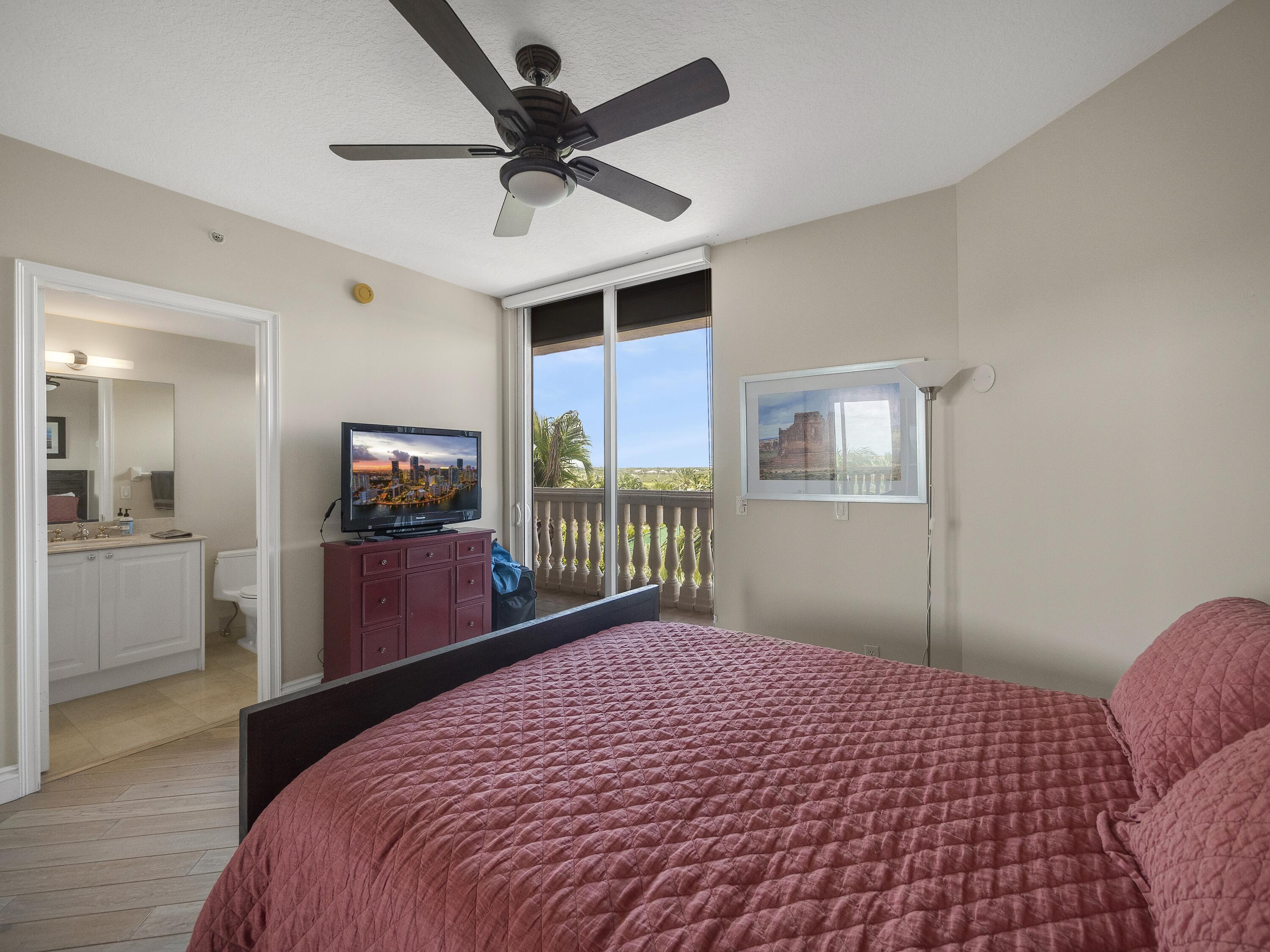 700 Ocean Royale, Unit 401 Juno Beach, FL 33408 - Photo 18 of 18 Guest Room