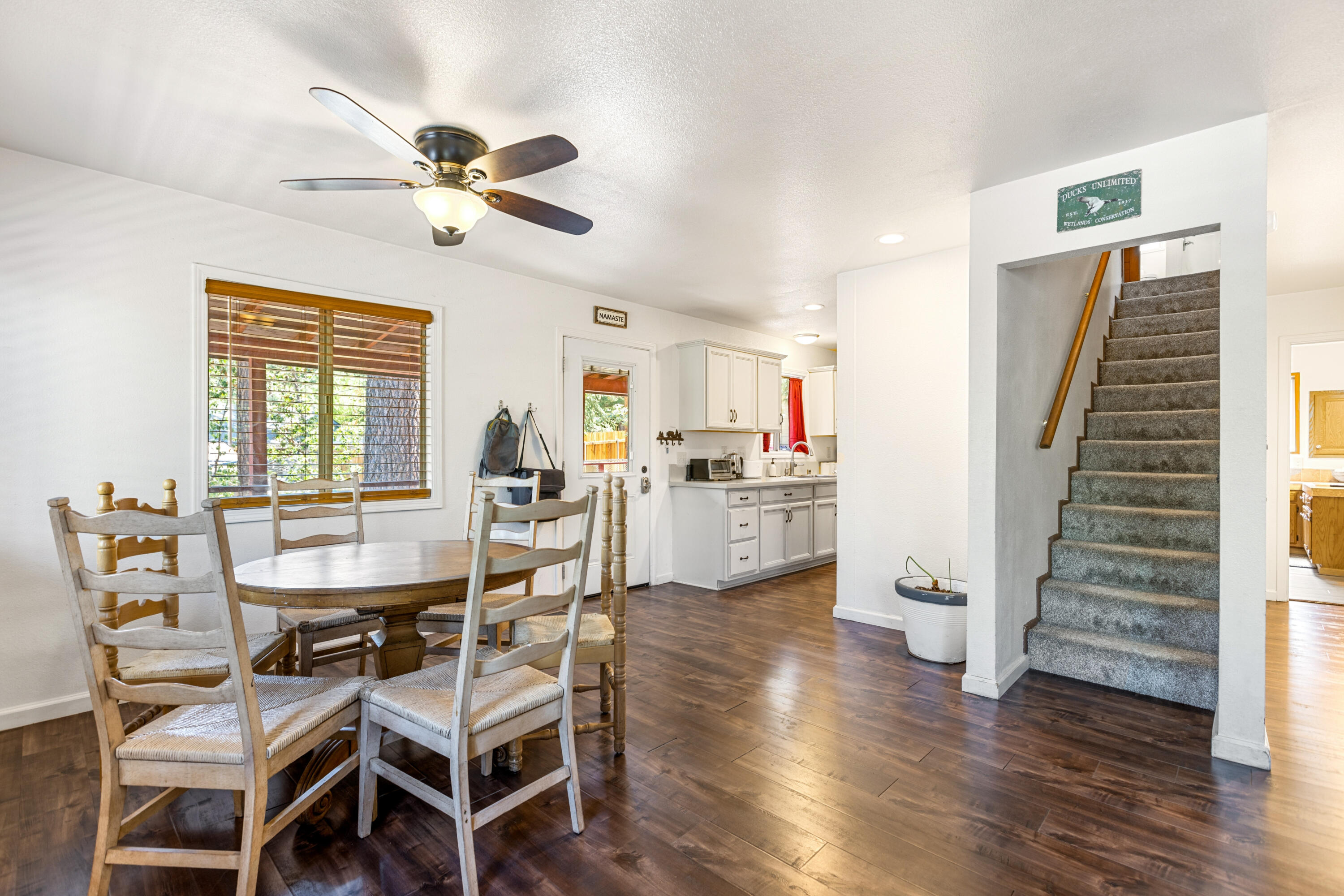 53589 Tollgate Road Idyllwild, CA 92549 - Photo 32 of 51 a dining room with furniture and window