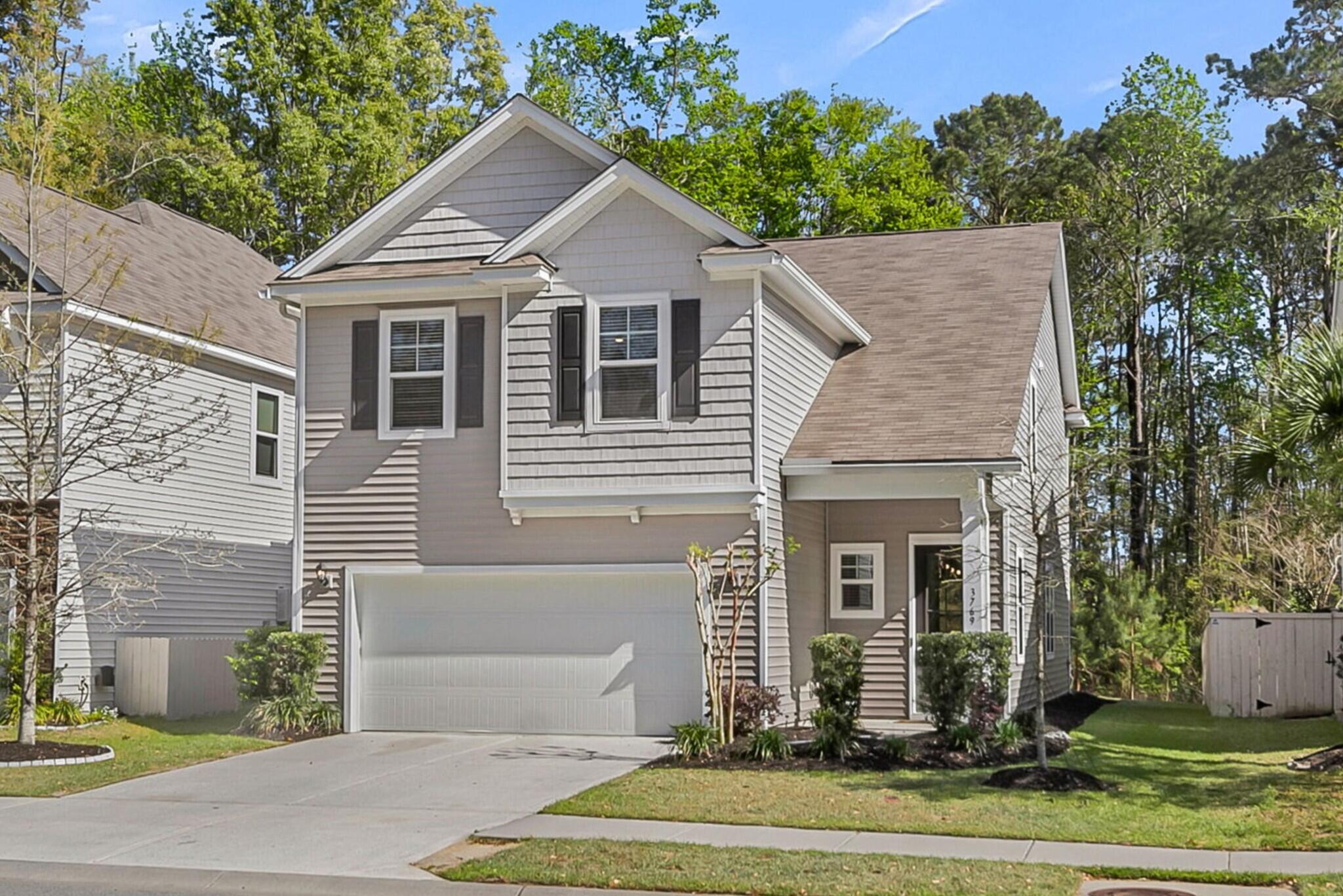 3769 Sawmill Court Mount Pleasant, SC 29429 - Photo 2 of 46 222