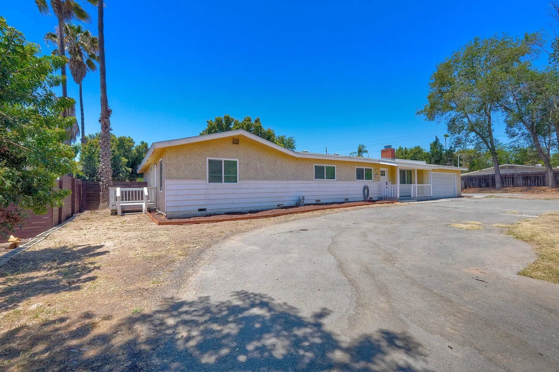 1921 Felicita Road Escondido, CA 92025 - Photo 3 of 26