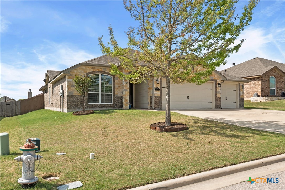 809 Kendra Drive Temple, TX 76502 - Photo 2 of 46