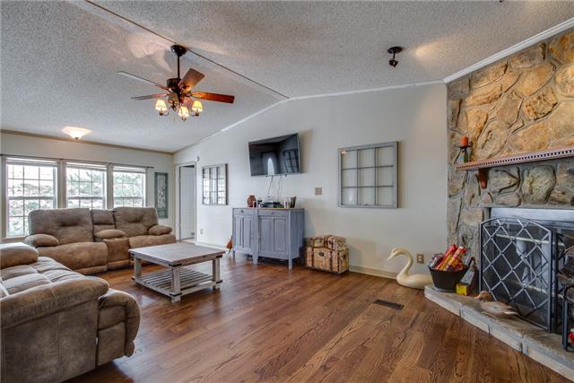 7916 Ridgewood Road Goodlettsville, TN 37072 - Photo 3 of 18 Gallery Image 3