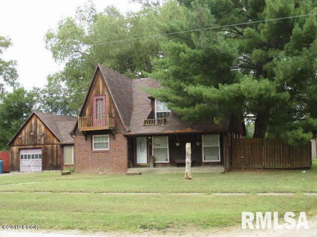 720 East 4th Street Centralia, IL 62801 - Photo 1 of 27