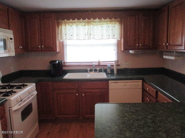 720 East 4th Street Centralia, IL 62801 - Photo 11 of 27