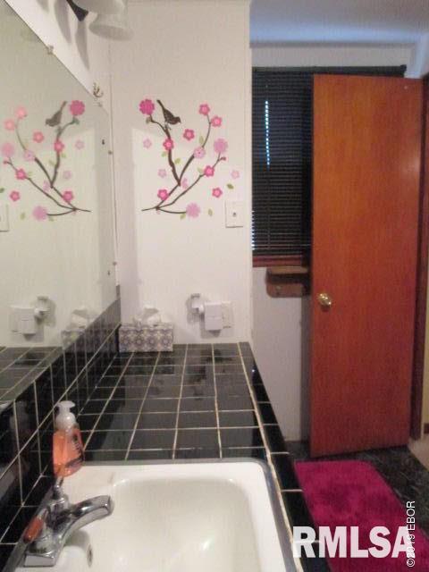 720 East 4th Street Centralia, IL 62801 - Photo 16 of 27