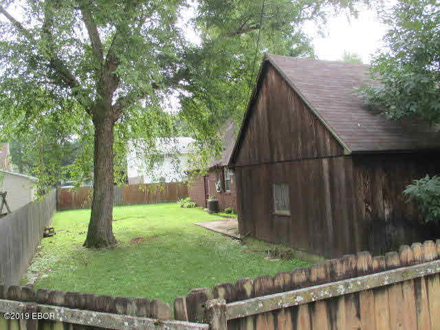 720 East 4th Street Centralia, IL 62801 - Photo 27 of 27