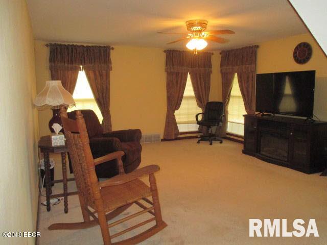 720 East 4th Street Centralia, IL 62801 - Photo 6 of 27