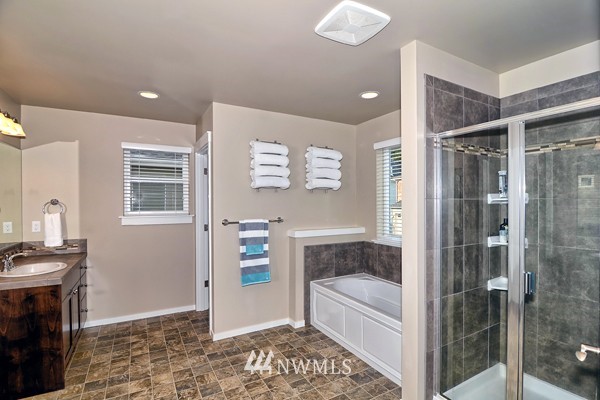 305 204th Street Southeast Bothell, WA 98012 - Photo 13 of 22