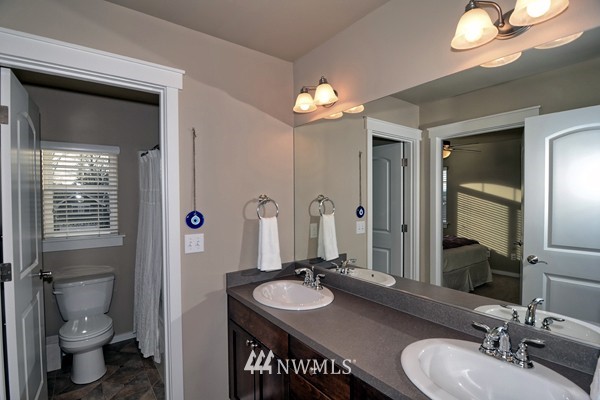 305 204th Street Southeast Bothell, WA 98012 - Photo 17 of 22