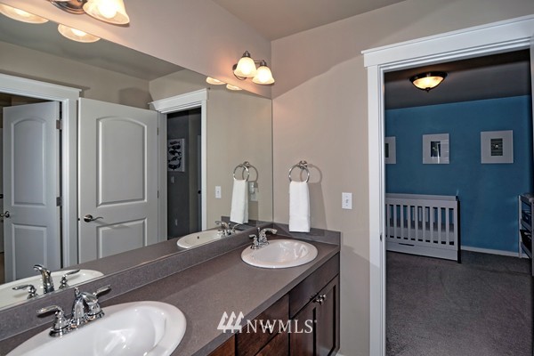 305 204th Street Southeast Bothell, WA 98012 - Photo 18 of 22