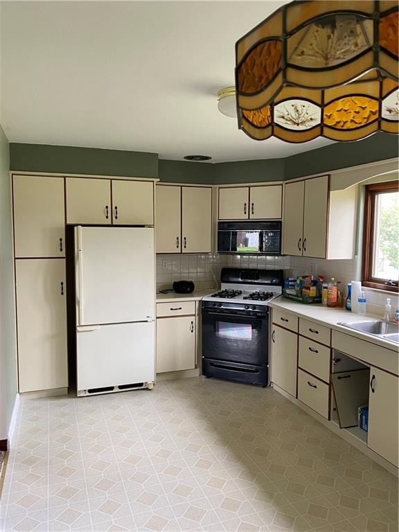 2109 Ritchie Street Aliquippa, PA 15001 - Photo 7 of 18 Gallery Image 7