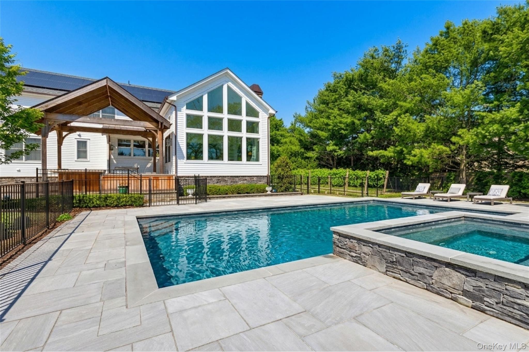 15 Carter Road Hampton Bays, NY 11946 - Photo 44 of 47