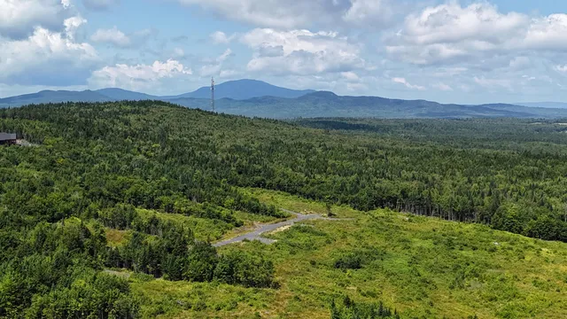 $87,000 | 9 East Ridge Drive, Greenville, ME 04441