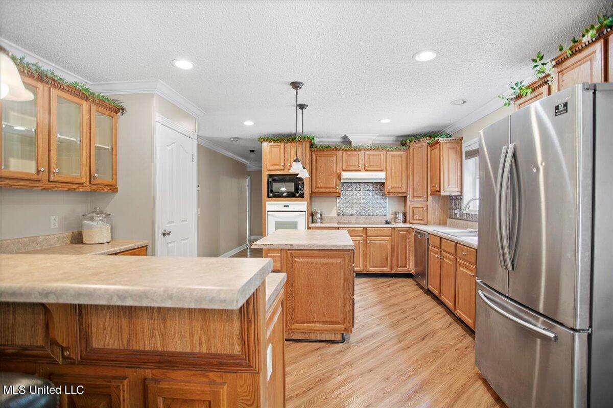 20731 Yankee Town Road Saucier, MS 39574 - Photo 10 of 40 Kitchen