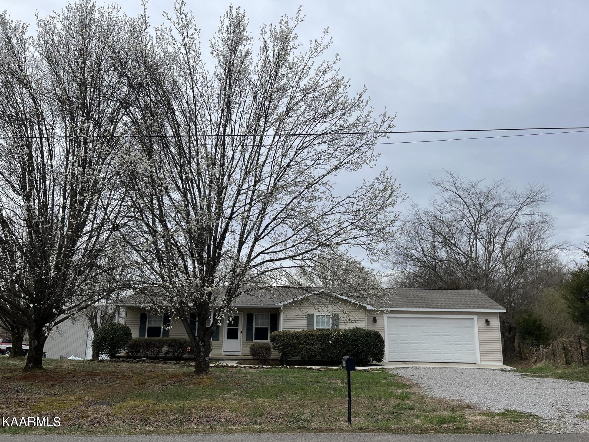 1646 Coles Chapel Road Sparta, TN 38583 - Photo 32 of 39 Gallery Image 32