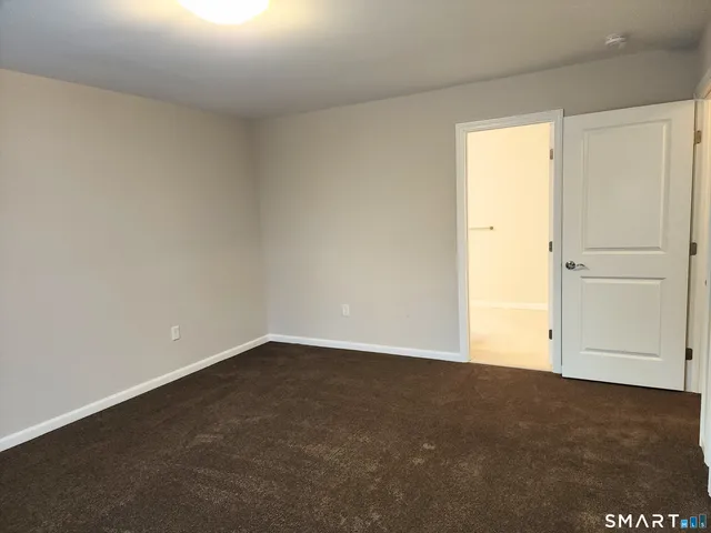 $575,000 | 22 Lombard Cir Haven, Unit 8, North Haven, CT 06473