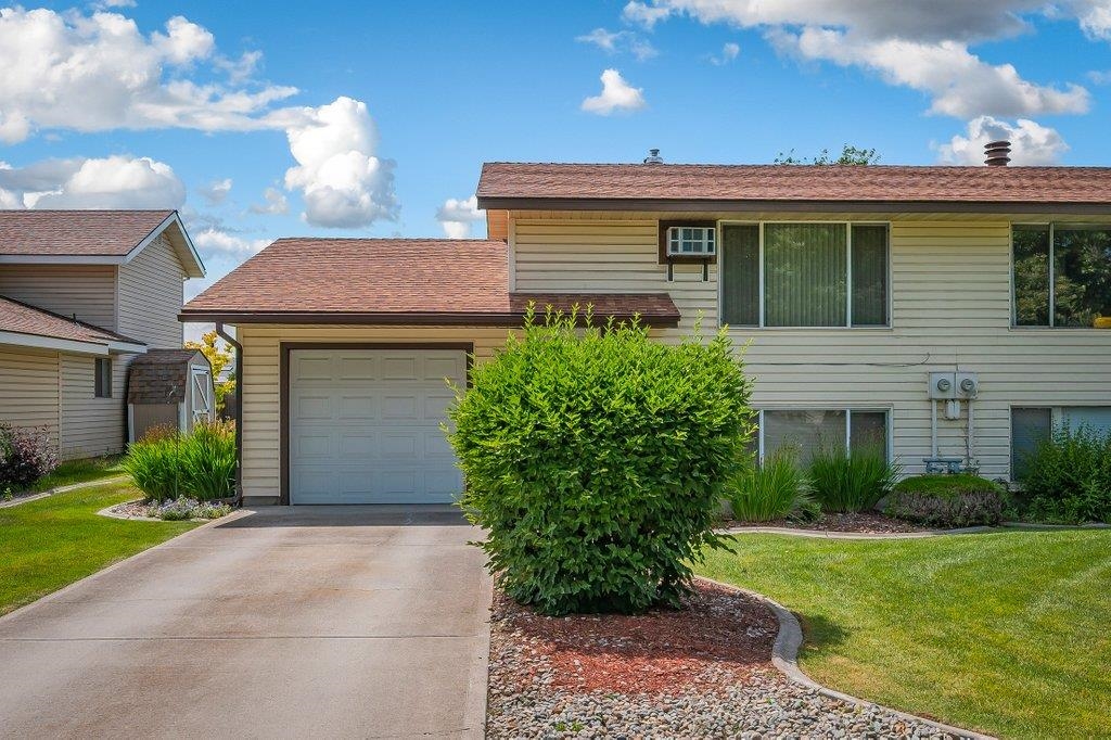 6821 North Hamilton Street Spokane, WA 99208 - Photo 2 of 39