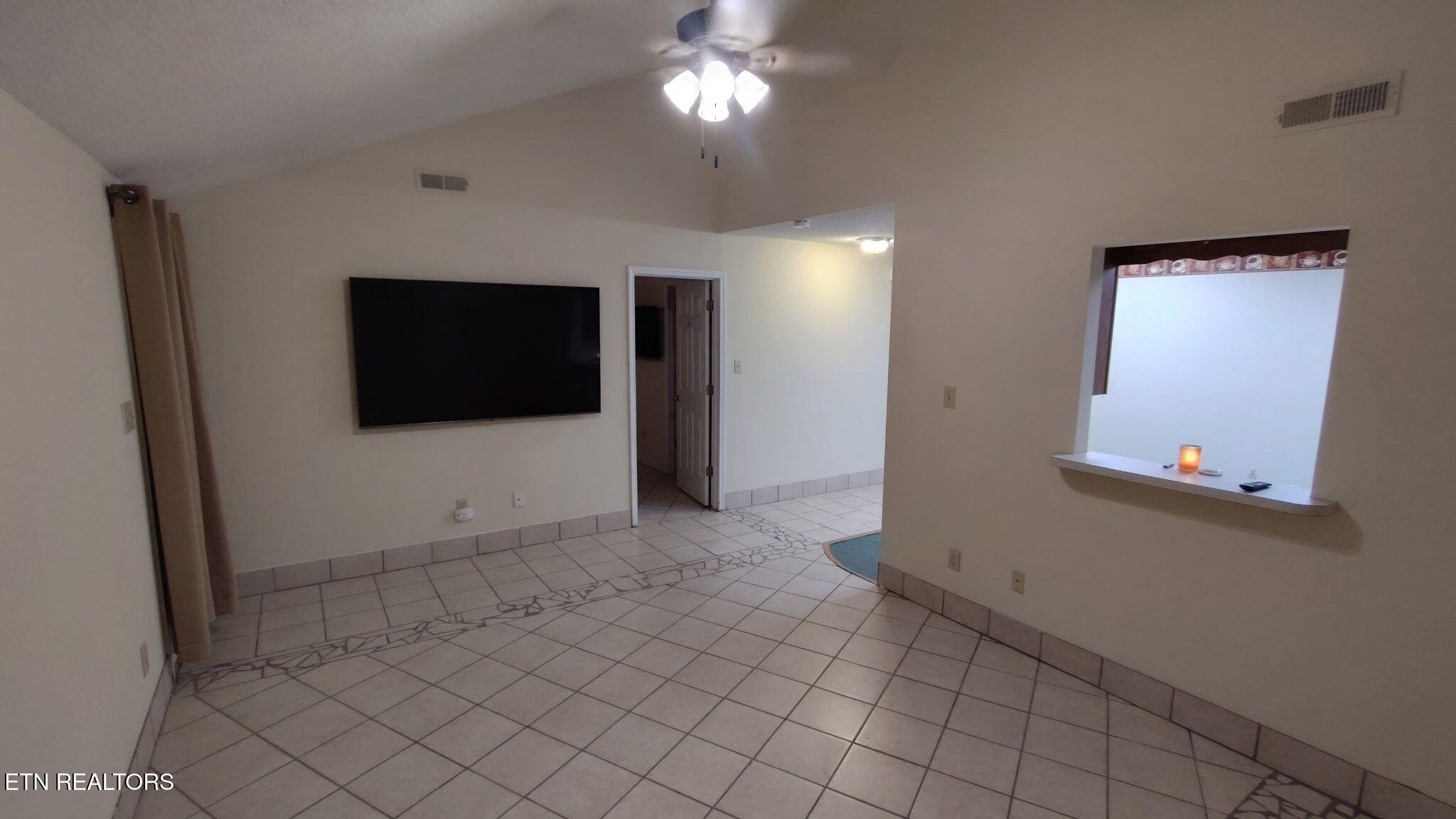 7900 Montbridge Way Powell, TN 37849 - Photo 12 of 12 Living room