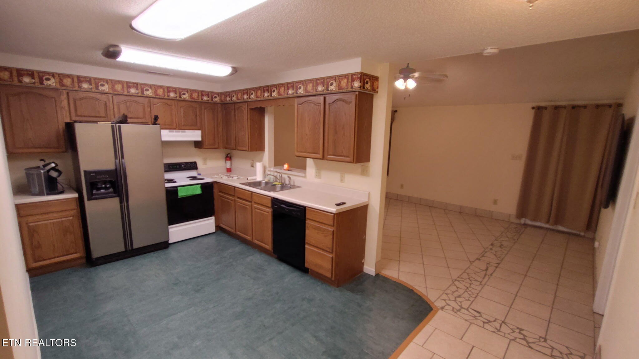 7900 Montbridge Way Powell, TN 37849 - Photo 4 of 12 Kitchen