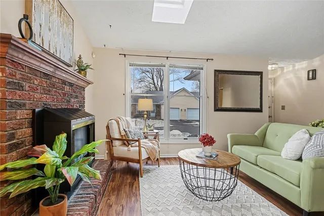 $179,900 | 2 Flower Dale Drive, Greece, NY 14626