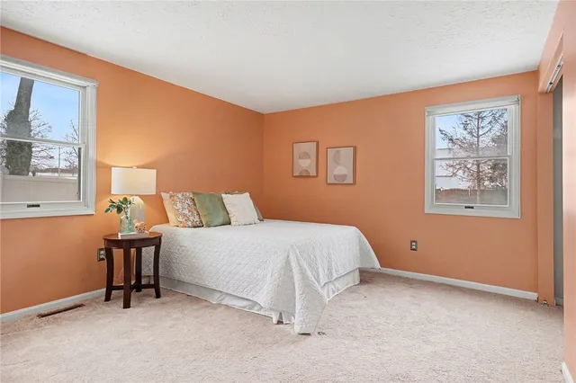 $179,900 | 2 Flower Dale Drive, Greece, NY 14626