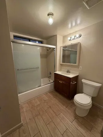 $1,200 | 3040 Bell Street, Sacramento, CA 95821