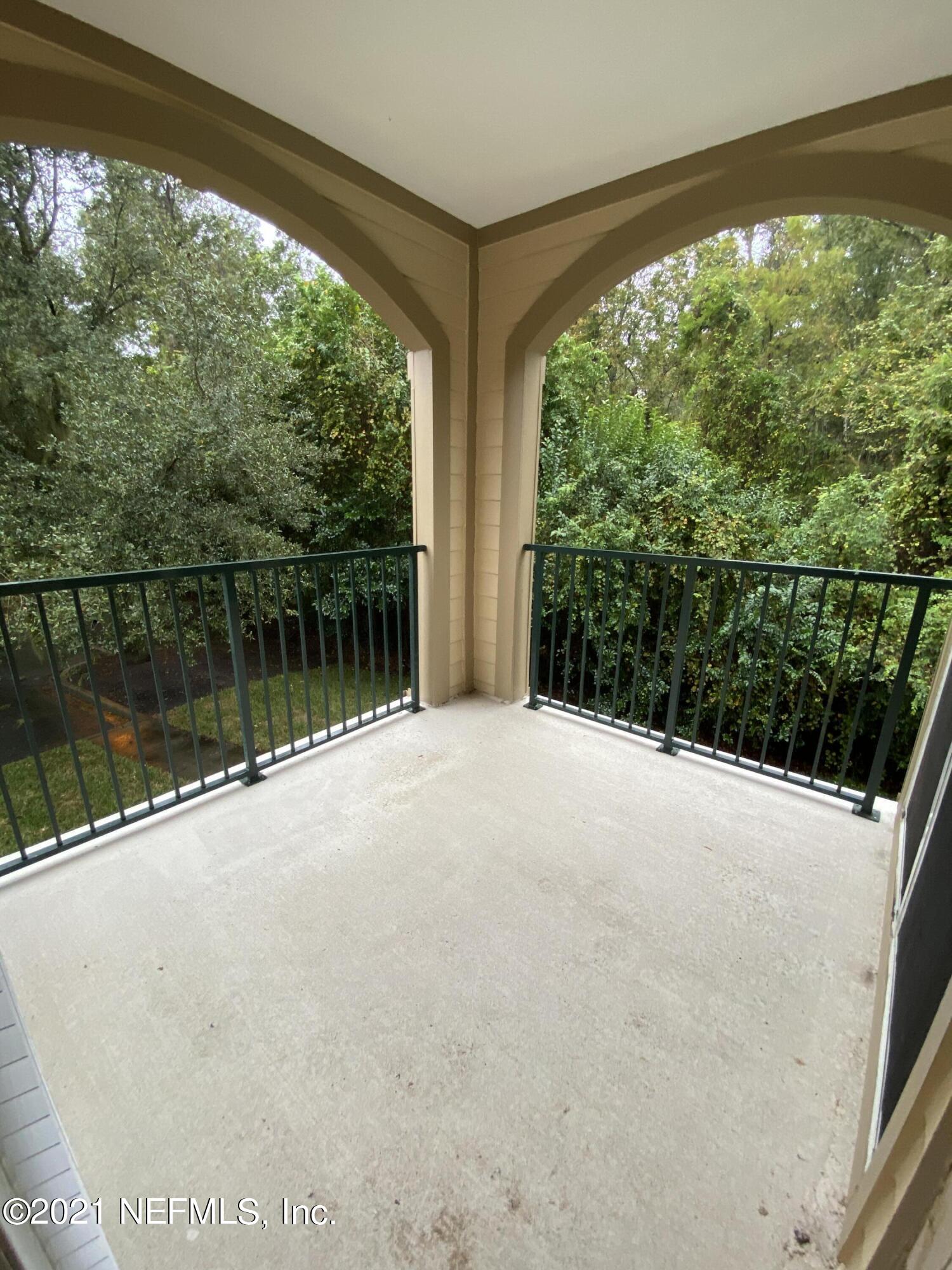 7800 Point Meadows Drive, Unit 422 Jacksonville, FL 32256 - Photo 33 of 38 a view of a lake view