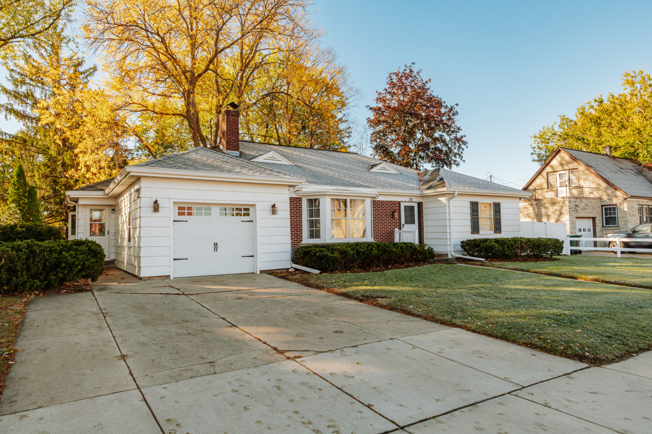 113 West Water Street Princeton, WI 54968 - Photo 2 of 42 Concrete Drive