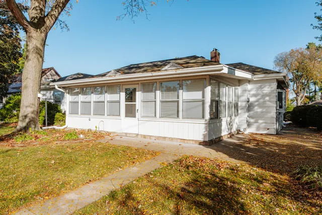 $334,850 | 113 West Water Street, Princeton, WI 54968