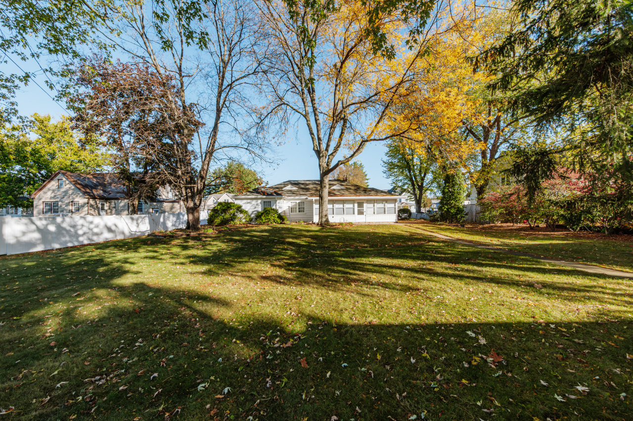 113 West Water Street Princeton, WI 54968 - Photo 28 of 42 back yard