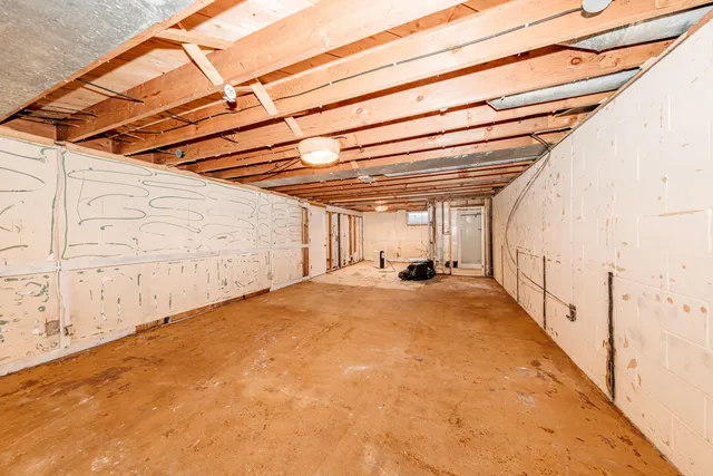 $334,850 | 113 West Water Street, Princeton, WI 54968