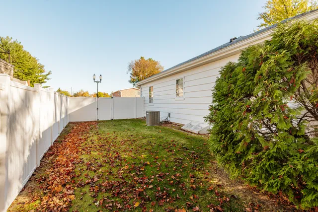 $334,850 | 113 West Water Street, Princeton, WI 54968