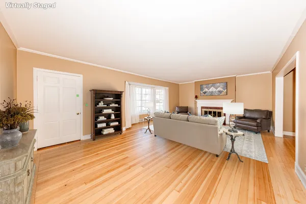 $334,850 | 113 West Water Street, Princeton, WI 54968