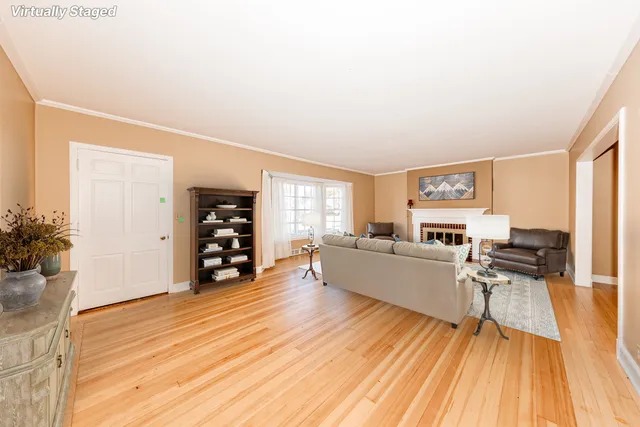 $334,850 | 113 West Water Street, Princeton, WI 54968