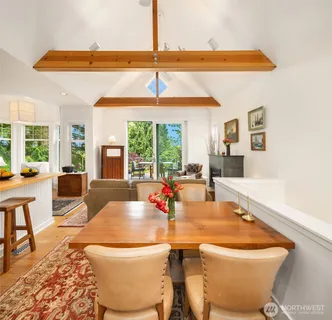 $1,250,000 | 2511 East Roy Street, Seattle, WA 98112
