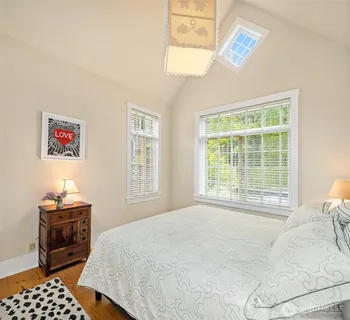 $1,250,000 | 2511 East Roy Street, Seattle, WA 98112