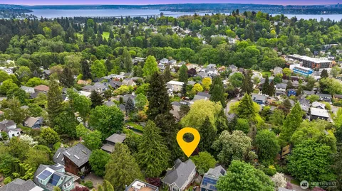 $1,250,000 | 2511 East Roy Street, Seattle, WA 98112