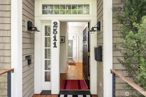 $1,250,000 | 2511 East Roy Street, Seattle, WA 98112