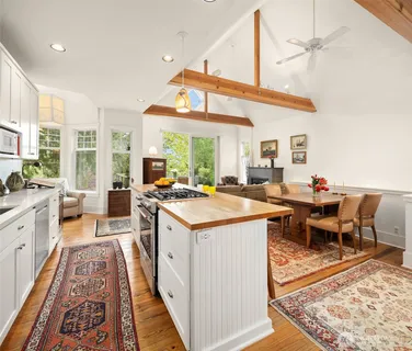 $1,250,000 | 2511 East Roy Street, Seattle, WA 98112