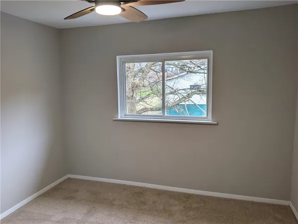 en view of an empty room
