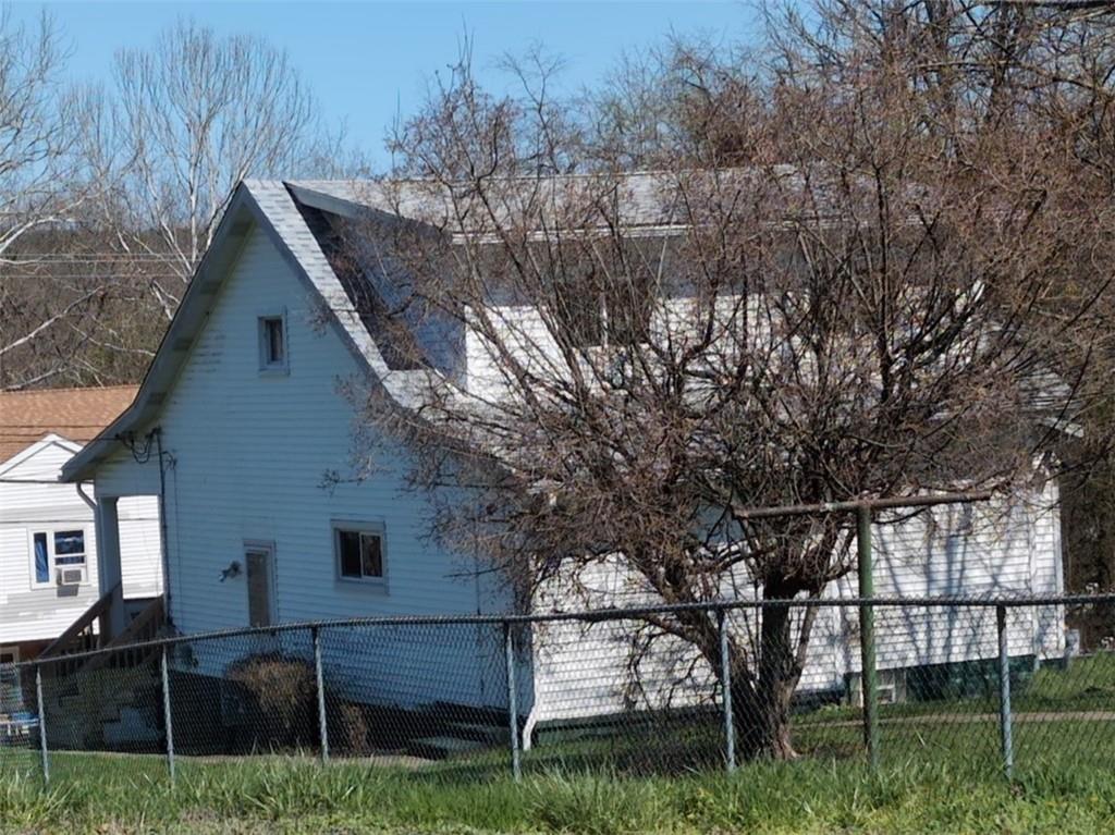 752 Crawford Road Fredericktown, PA 15333 - Photo 2 of 23