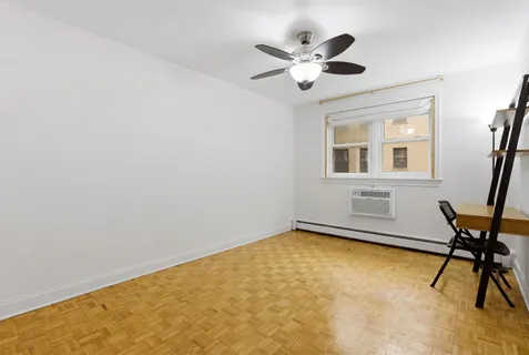 $500,000 | 1310 Maple Avenue, Unit 2C, Evanston, IL 60201